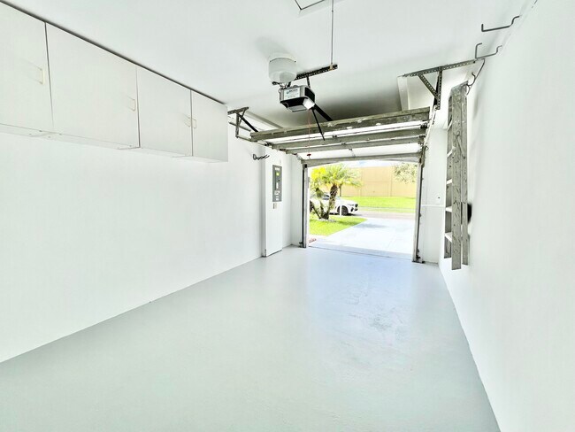 Building Photo - 15306 W Tranquility Lake Dr