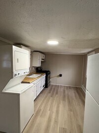 Building Photo - 223 Boone Ave