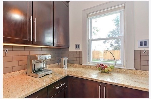 Building Photo - 36 Alleyne St