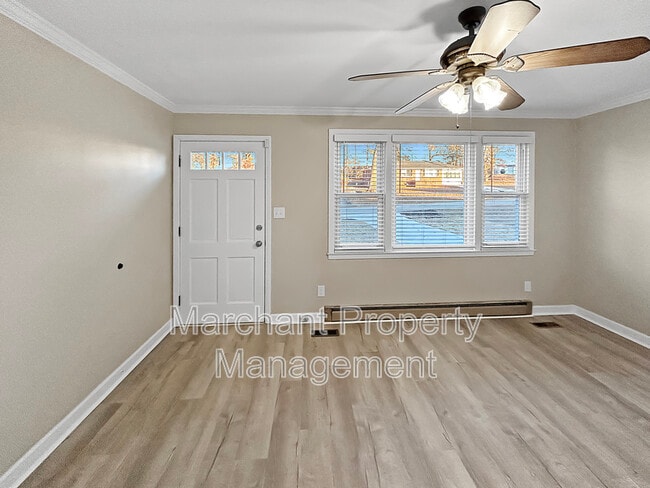 Building Photo - 105 Sexton St