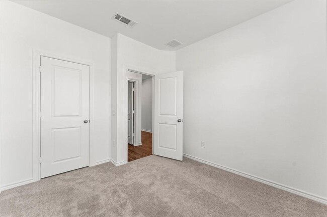 Building Photo - 14377 Cedar Shadow Dr