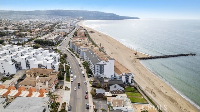 Building Photo - 615 Esplanade