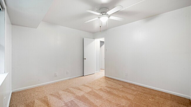 Primary Photo - 2301 Olson St