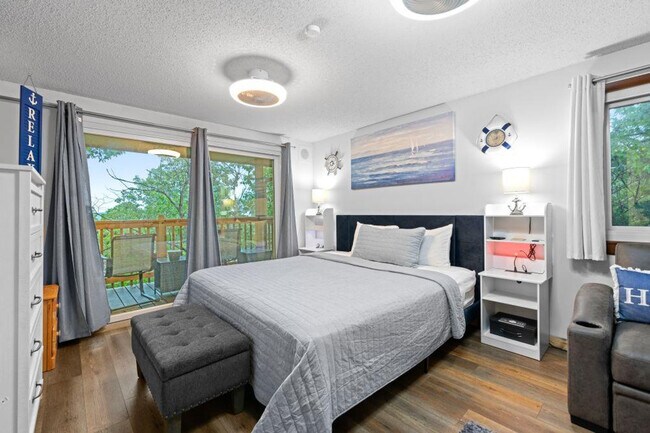 Building Photo - 2140 Battle Hill Rd