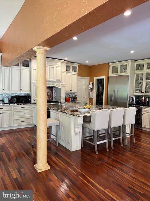 Building Photo - 3911 Arbor Crest Way