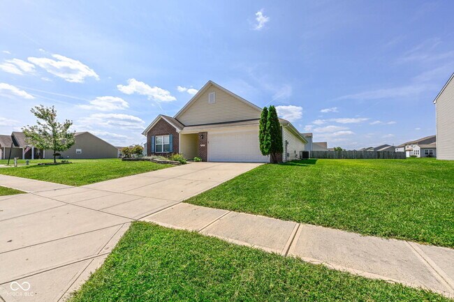 Building Photo - 4324 Big Leaf Ln