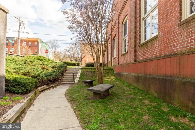 Building Photo - 844-46 N 29th St