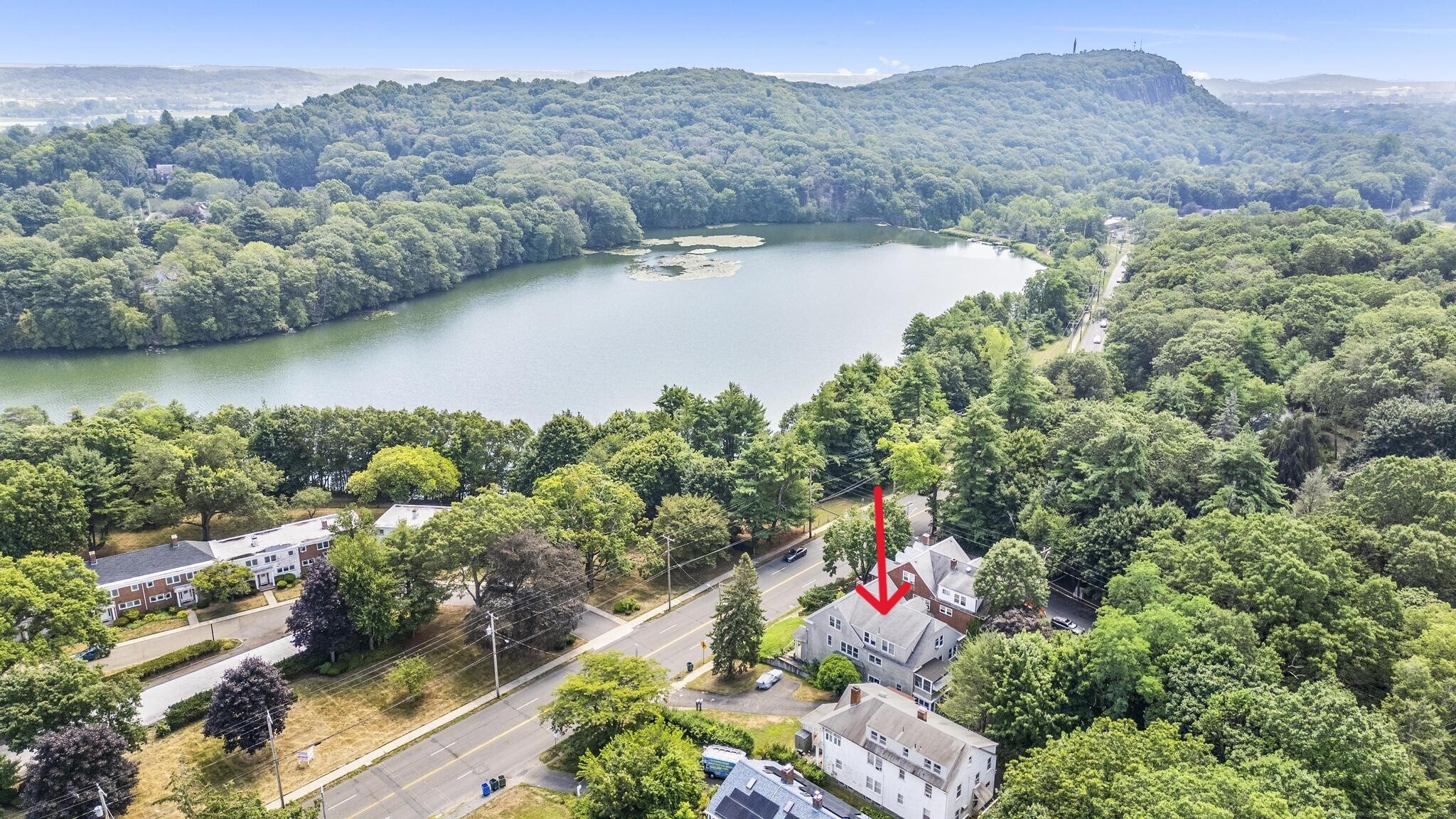 Building Photo - 1070 Whitney Ave