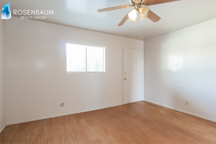 Building Photo - 770 N Dodge Blvd