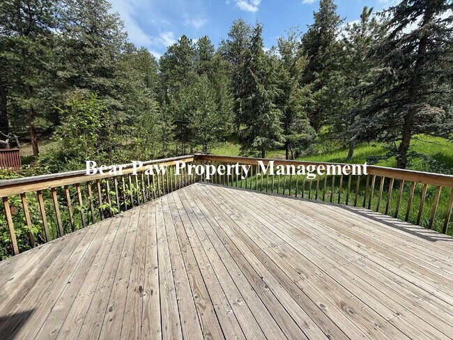 Building Photo - Beautiful Home in Riva Chase!