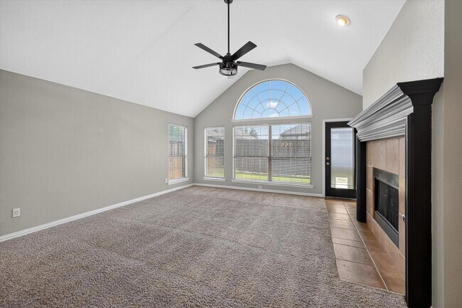Building Photo - 2416 Greenbrook Dr