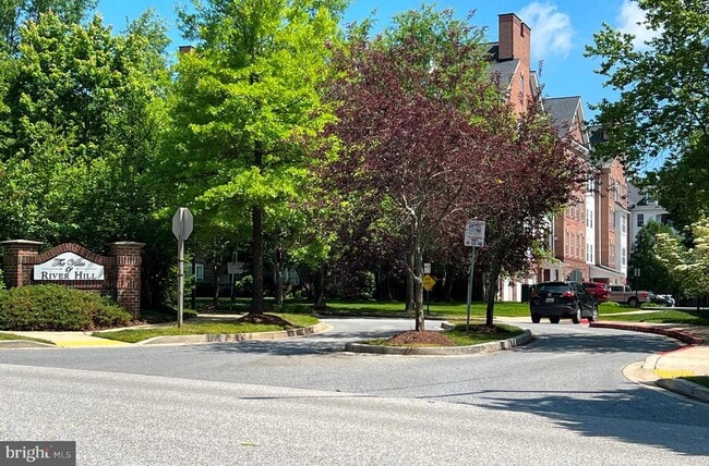 Building Photo - 6030 Helmsman Way