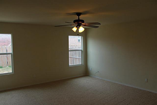 Building Photo - Great Home!