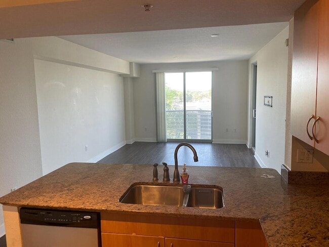 Building Photo - 1830 Radius Dr