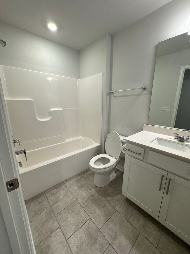 Building Photo - Wonderful 3 bed home