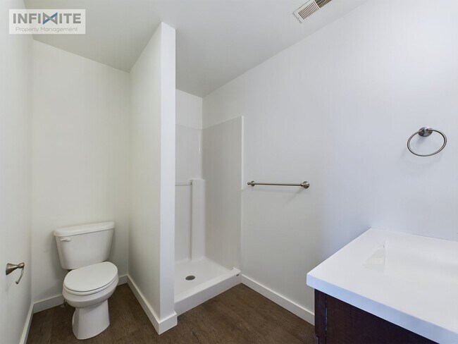 Building Photo - 25 Crater Ridge Ln