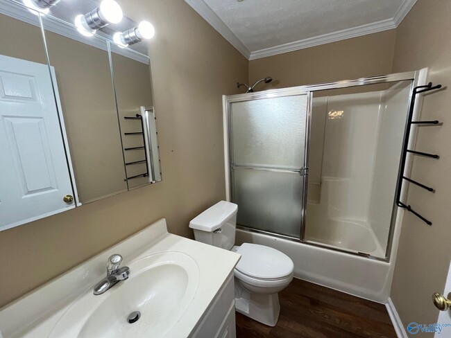 Building Photo - 2412 Harpeth Pl SW