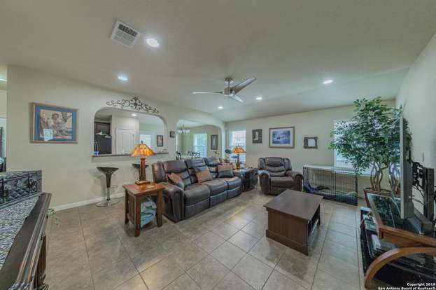 Building Photo - 751 Guna Dr