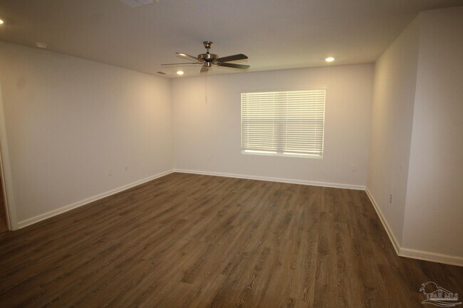 Building Photo - 1021 Lovebird Ct