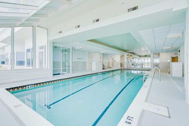 Building Photo - FURNISHED 2 Bedroom Condo in Daytona Beach...