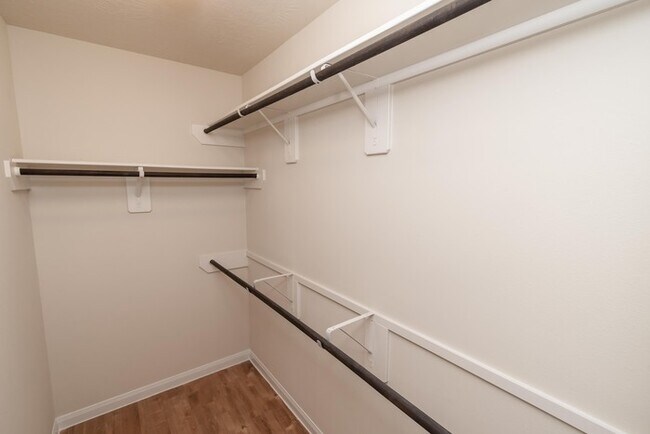 Building Photo - 2911 Aspen Mdw