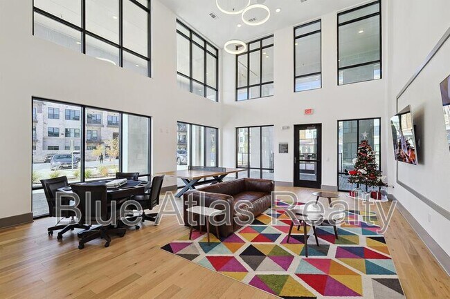 Building Photo - 2700 Old Denton Rd