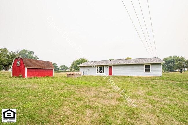 Building Photo - New Home in Kendallville now ready for rent!!