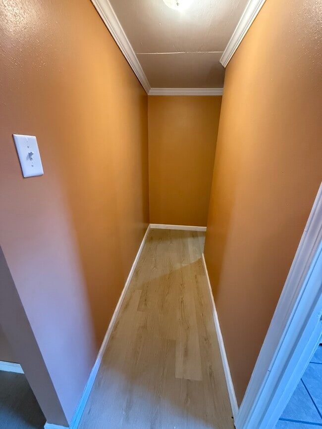 Building Photo - 4831 Saphire Ave