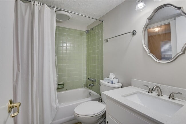 Building Photo - 314 Laurens St SW