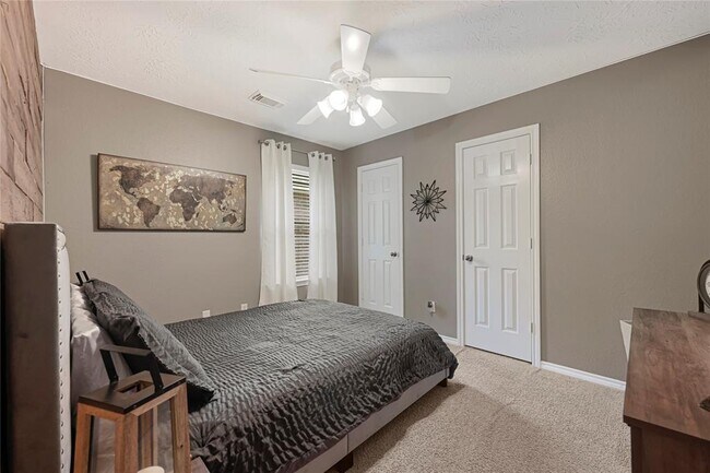 Building Photo - 12938 Cascadia Knoll Ct