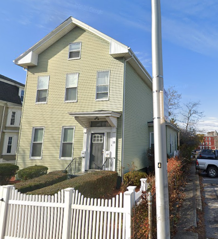 Building Photo - 13 Pleasant St