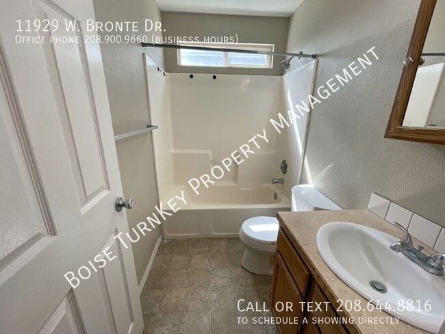 Building Photo - 11929 Bronte Dr
