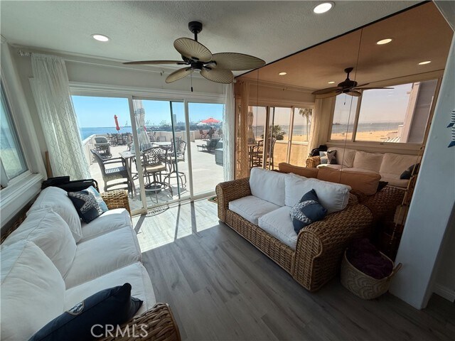 Building Photo - 1174 E Ocean Blvd