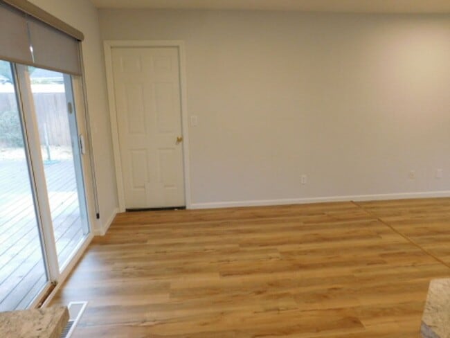 Building Photo - 5351 Landon St SE