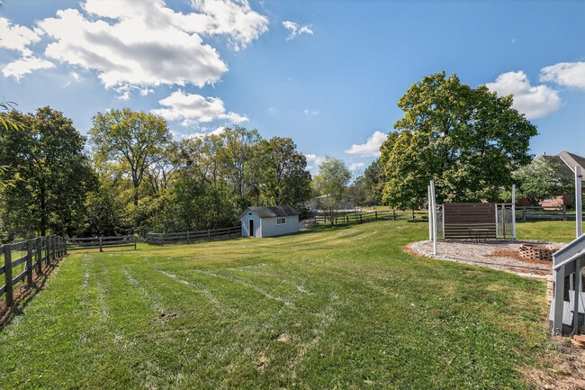 Building Photo - 9166 Porter Rd