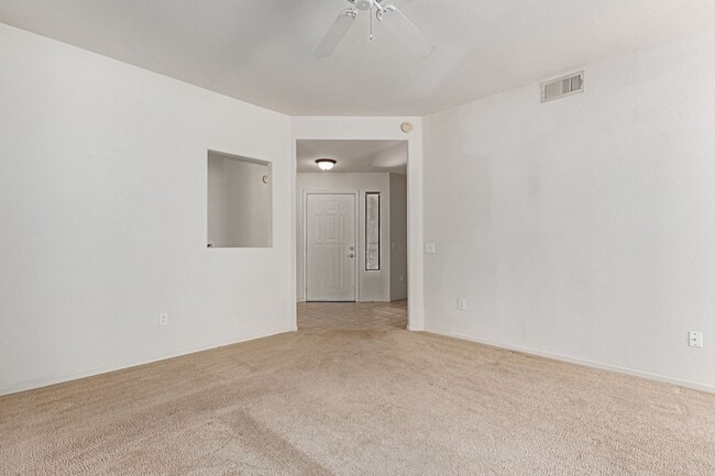 Building Photo - Beautiful 2 bed/2bath condo in Scottsdale!!
