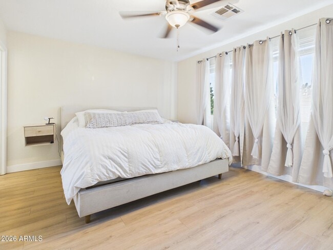 Building Photo - 3613 W Campo Bello Dr