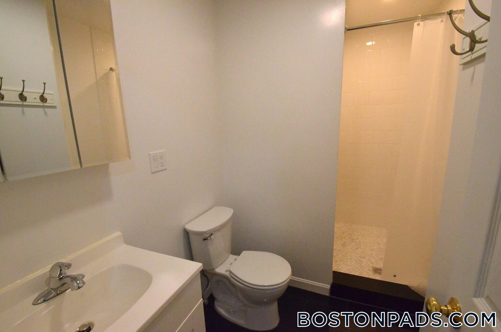 Building Photo - 58 Westland Ave