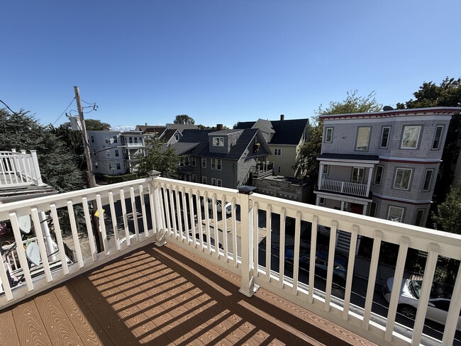 Building Photo - 42 Sudan St