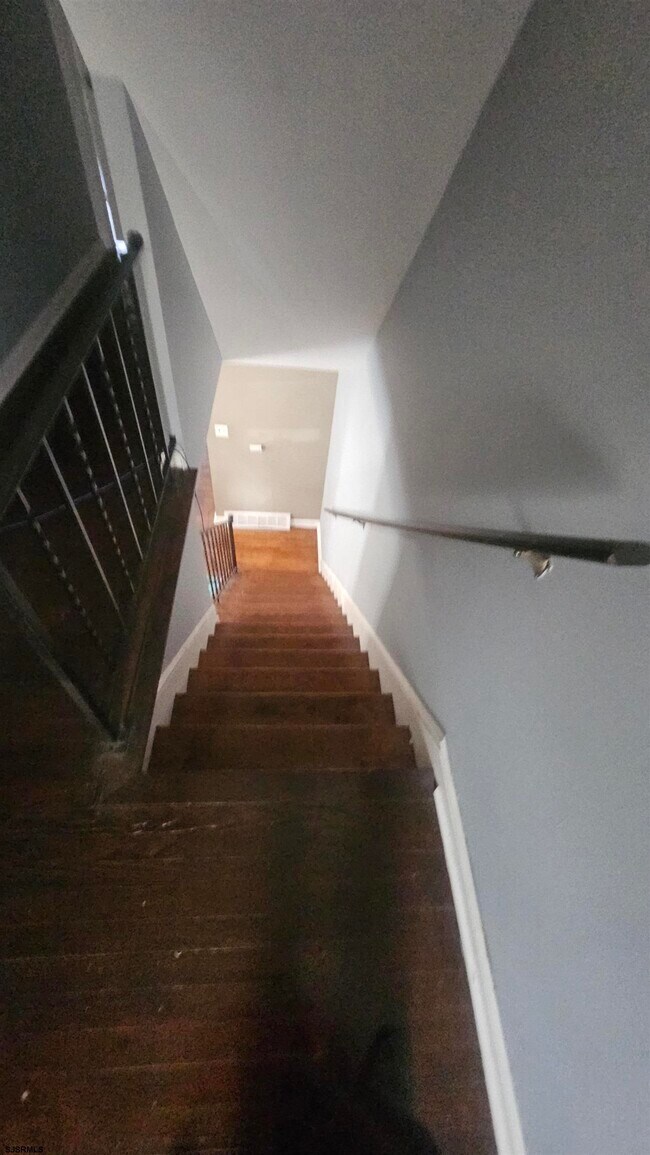 Building Photo - 130 Wilmer St