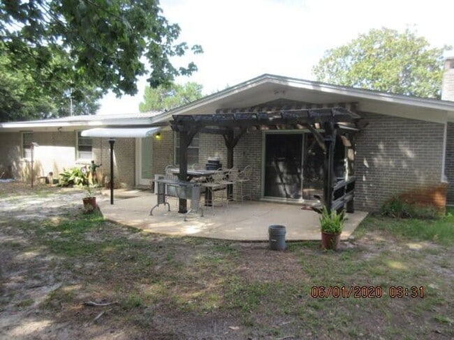 Building Photo - 3 Bedroom in Fort Walton Beach