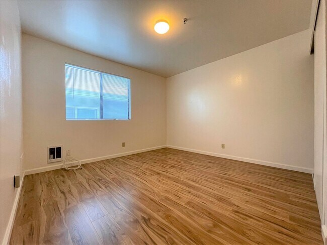 Building Photo - A clean and well-maintained 3-bed, 2-bath home located in the vibrant Laurel District.
