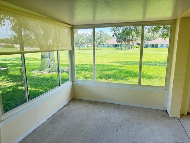 Building Photo - 2217 Brookfield Greens Cir