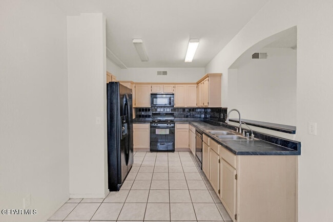 Building Photo - 9953 Marine Cir