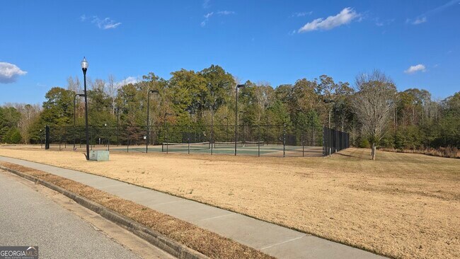 Building Photo - 13106 Vista Dr SE