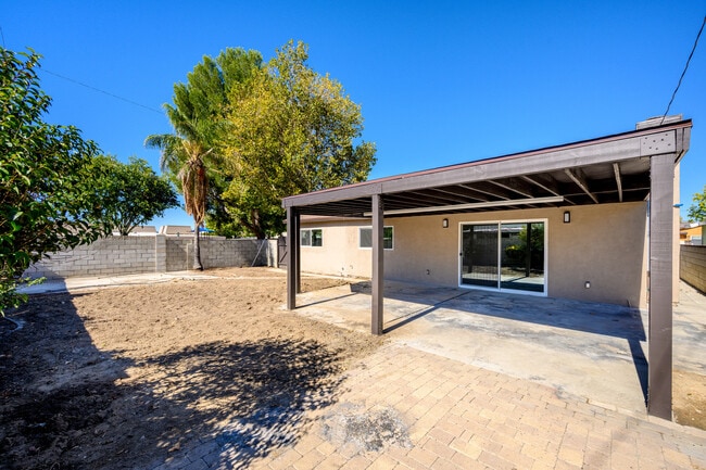 Building Photo - 22570 Los Tigres Dr
