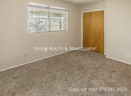 Building Photo - 1422 Flamingo Ln