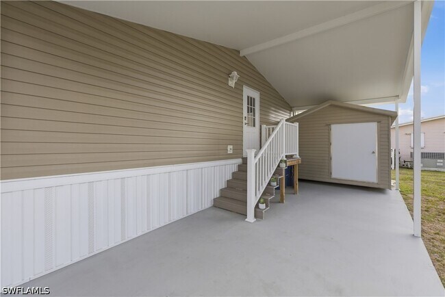 Building Photo - 24 Red Poinciana Dr