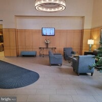 Building Photo - 1211 S Eads St