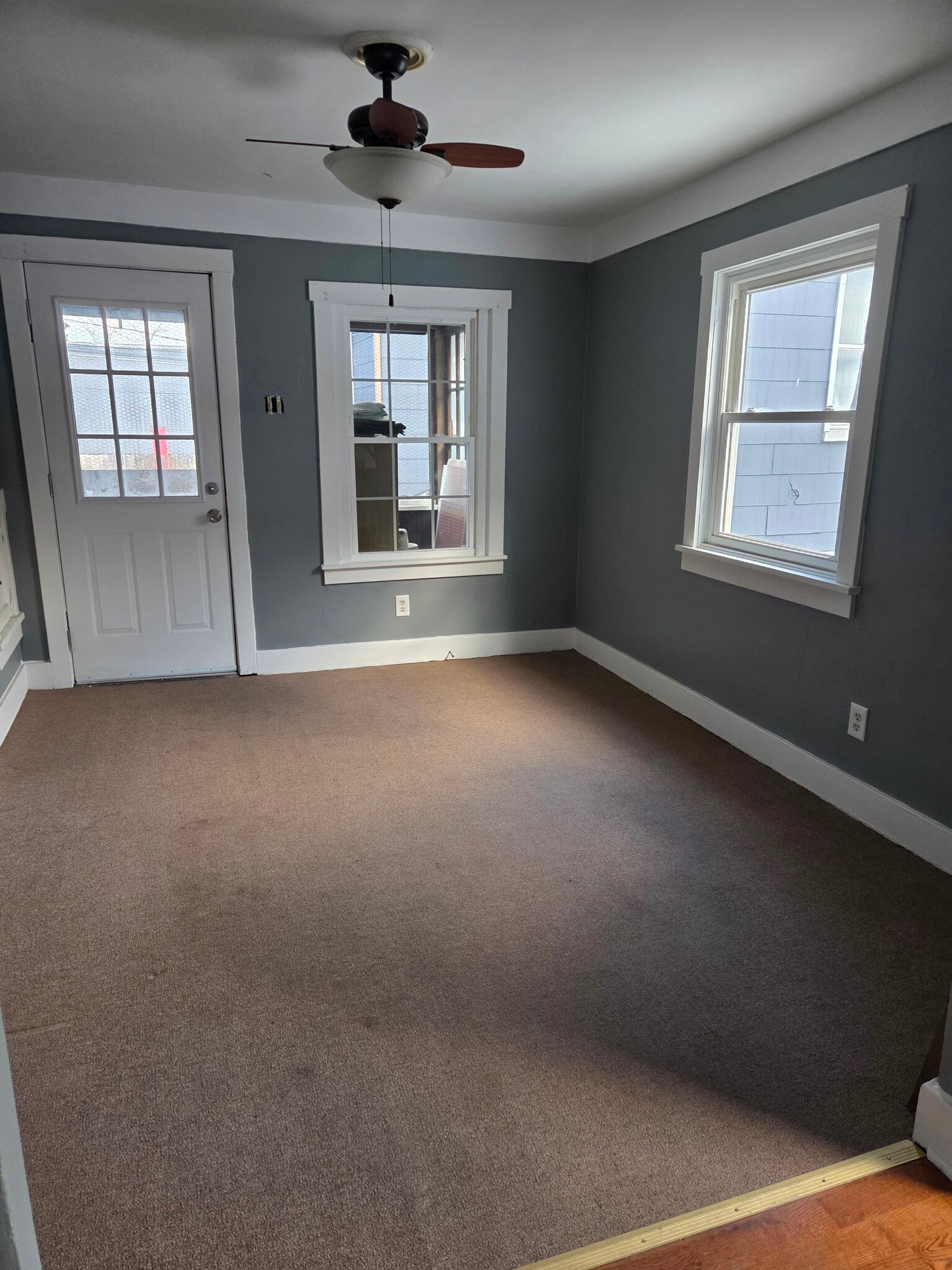 Building Photo - 437 Freeport Rd